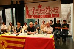 II's press conference in Barcelona with Catalan independence & Red flag drap