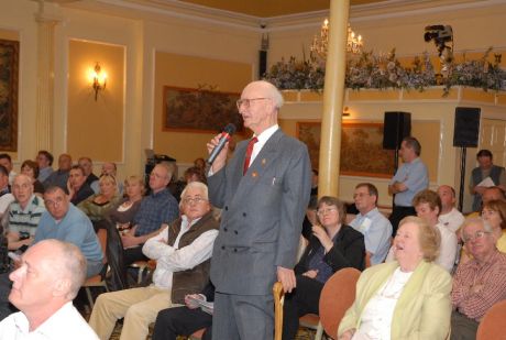 Former Workers' Party president Toms Mac GIolla speaking from the floor