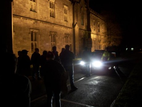 minister arrives in his merc