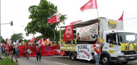 Socialist Contingent at the G8 protests