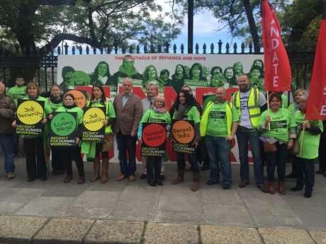 dunnes_workers_march_pic3_june06_2015.jpg