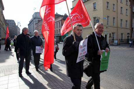Unite Bank workers protest at D�il 