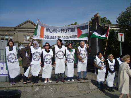 Checkpoint at the gates of the Royal Marine Hotel