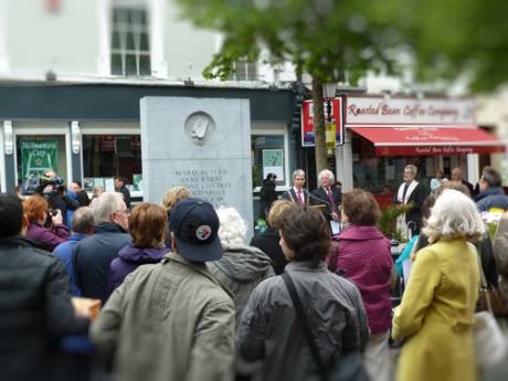 Dublin Mayor, Andrew Montague, addresses the crowd. Beside him is Pat Fay, and on Pats left is Rev. Philip Bradley