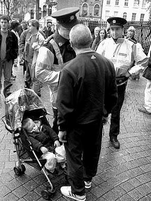 Gardai calmly ask him to chill out or leave