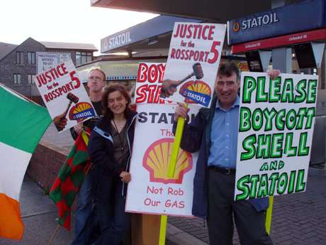 Outside the Statoil Service Station, Bothar Mhor, last Thursday evening.