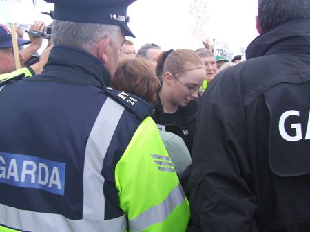 Overheard Garda decide to obstruct photographers